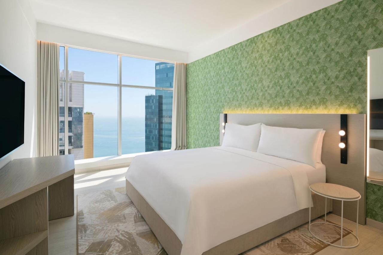 Element By Westin West Bay Doha酒店 外观 照片 A bedroom at the hotel