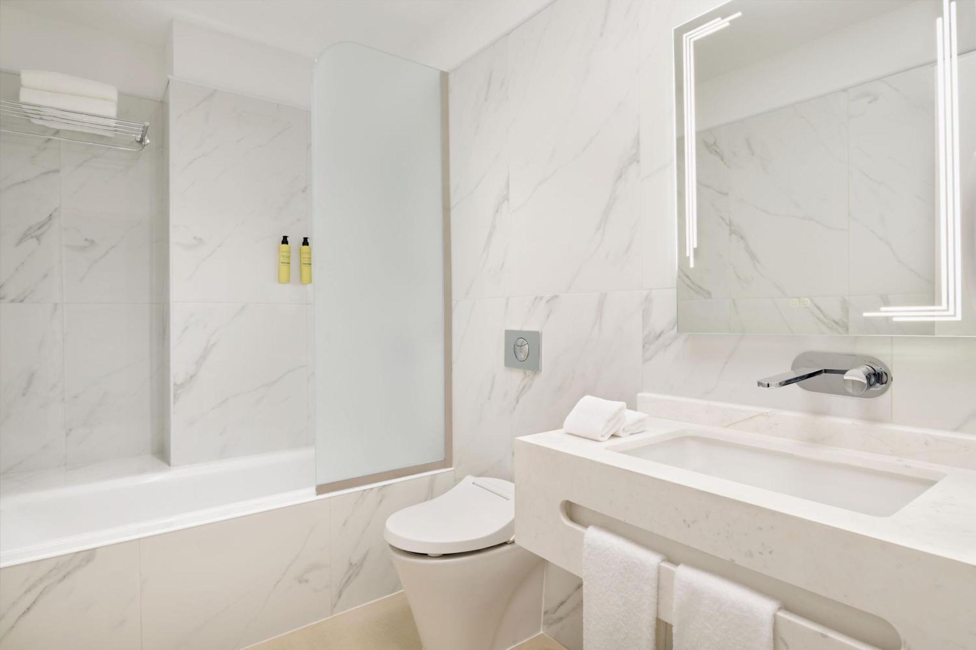 Element By Westin West Bay Doha酒店 外观 照片