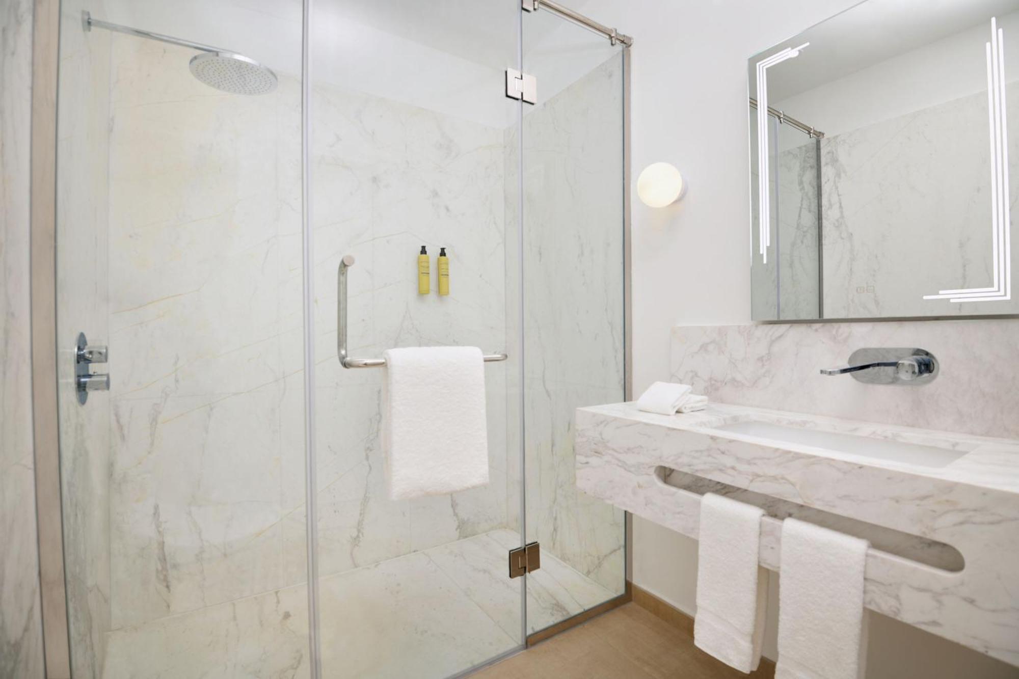 Element By Westin West Bay Doha酒店 外观 照片